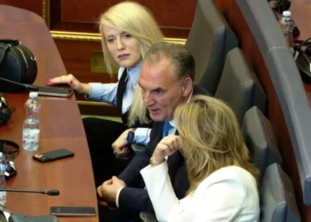 Deputetja e Nismës Socialdemokrate: Nëse propozohet emri i Fatmir Limajt, të hënën konstituohet Kuvendi i Kosovës
