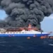 Tmerr në det! Anija shpërthen në flakë, 280 pasagjerë hidhen në ujë! 5 të vdekur