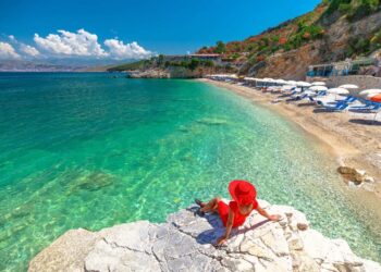 Revista amerikane: Shqipëria mes destinacioneve më të mira evropiane për t’u vizituar këtë verë