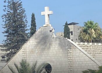 Izraeli bombardon Kishën Katolike në Gaza, Meloni e ashpër: Prej muajsh po sulmohen civilët! Kjo është e papranueshme