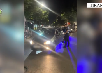 Aksion për parkimet dyshe dhe zaptimin e hapësirave publike, procedohen penalisht shtatë persona