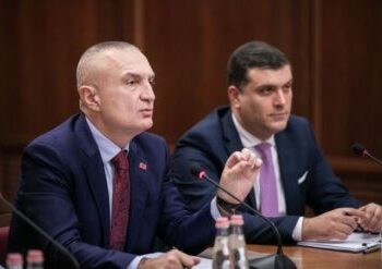 Blushi kërkesë Burgjeve dhe SPAK-ut: Më lejoni takimet dhe bisedat telefonike me Metën