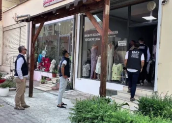 Aksion për hapësirat publike në Lezhë, IMT në terren për evidentimin e godinave dhe objekteve të ndërtuara pa leje