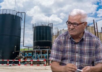 “Patos-Marinza, një pallat me 48 kate naftë”