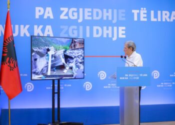 Berisha për shembjet në Theth: Hakmarrje politike se nuk votuan PS-në