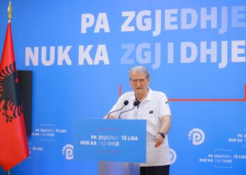 Berisha akuza Celibashit: Si u morën 350 kuti votimi nga magazinat e KQZ-së