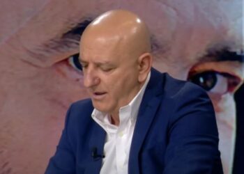 “Ndërtoni identitet mbi vlera“/ Analisti Roland Bejko këshillon partitë e vogla për të çarë në sferën politike