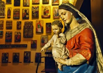 Ikonat shqiptare “udhëtojnë” drejt Francës: Ekspozitë në Chambéry me veprat e Muzeut të Korçës
