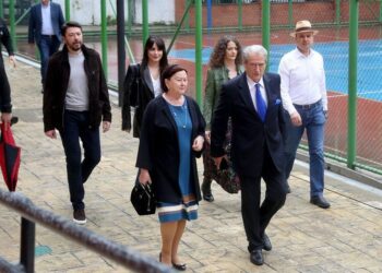 Kush më shpjegon nga PD, se si është pasuruar familja e Sali Berishës?