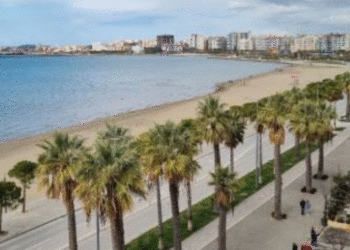 Shtohen plazhet publike në Vlorë, më pak plazhe private se vitin e kaluar