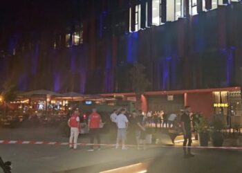 PAMJET: IKMT nuk ndalet, “shkul” kafenetë rreth stadiumit “Air Albania”