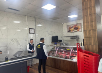 “Në tre ditë bllokuam 20 ton mallra”, Tatimet apel bizneseve: Lëshoni faturë fiskale për ushqimet