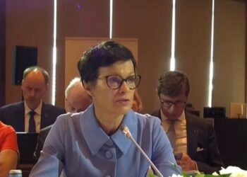 Samiti në Shkup, komisionerja Kos i drejtohet Ramës: Shqipëria mund të hapë të gjithë grupkapitujt këtë vit