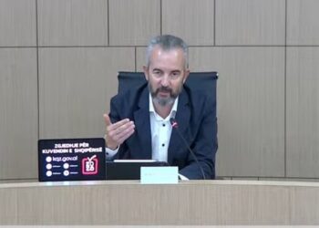 Vrasja e Anesti Ramës në Fier, mbërrijnë në gjykatë tre të akuzuarit