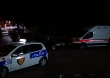 Aksident në aksin Elbasan-Ish Metalurgji, automjeti përplas qytetarin me biçikletë. I plagosuri në gjendje të rëndë