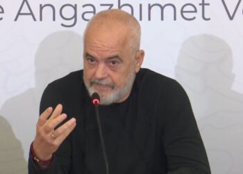 Takimi me kryetarët e bashkive, Rama i përgjigjet prokurores Gjeli: Ka bërë një ese filozofike mbi pafajësinë e ndërtimit pa leje