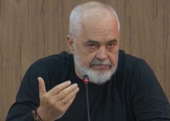 LIVE/ Rama: Arkitektët do të mbajnë përgjegjësi ligjore për ndërtimet që devijojnë nga projekti