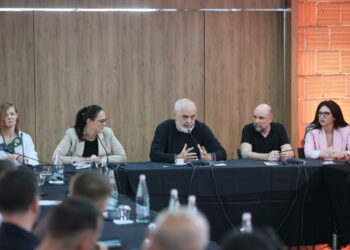 “Program me AI për të monitoruar me kamera kantieret e ndërtimit”, Rama: Territorin do ta kontrollojmë me dronë dhe satelitë