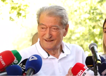 Shumë pak minuta në SPAK, Berisha “shpërthen” ndaj Gjokës: Ta quajmë mashtruesen Irena Dumani