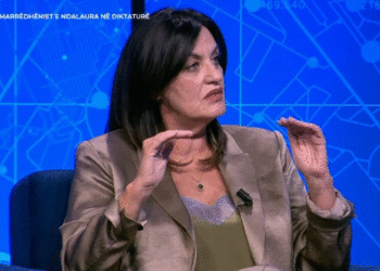 Në komunizëm kishte më shumë barazi gjinore? Rita Petro flet për intimitetin gjatë sistemit: Në Shqipëri, gruas iu zhvesh feminiliteti!