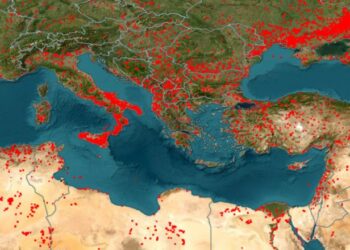 Nga Spanja në Greqi e Shqipëri, i gjithë Mesdheu po digjet, NASA publikon imazhet satelitore