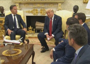 Deklarata pranë kreut të NATO-s, Trump: Do kishte luftë Serbi-Kosovë, por e zgjidhëm