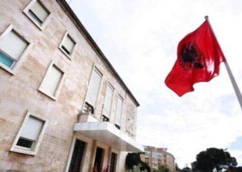 Drafti ligjor/ ERE, ERRU, AKEP nga agjenci të pavarura në autonome, qeveria: Analizë çdo institucioni