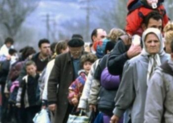 Ngrihet akt-akuza e parë për dëbimin e 800 mijë shqiptarëve nga Kosova gjatë periudhës së luftës, 21 të pandehur