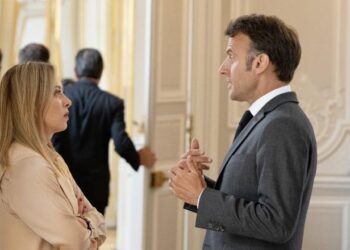 Meloni përplaset me Macronin: Rusia ka 1.3 milionë ushtarë, ne sa duhet të dërgojmë në Ukrainë?