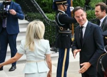 Mark Rutte i pari që mbërrin në Shtëpinë e Bardhë