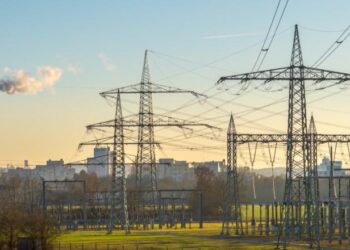 Thatësira uli prodhimin e hidrocentraleve, KESH importoi 156 milionë euro energji