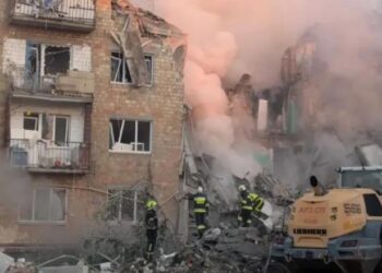 Rusia vijon sulmet ndaj Kievit, 10 të vrarë, mes tyre 2 fëmijë! Dëmtohet zyra e BE-së