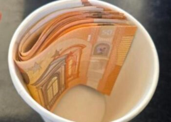 Eurot në gotën e kafesë për të mos hequr tendën e një lokali, vetëdorëzohet në polici punonjësi i IMT-së, Klajdi Zhilla