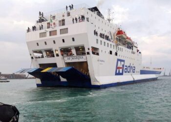 Moti i keq/ Tragetit iu këput cima në portin e Durrësit, Autoriteti Portual: Situata u menaxhua me profesionalizëm