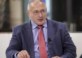 Flet opozitari i Putin: Ka probleme me financat dhe me rekrutimin e ushtarëve