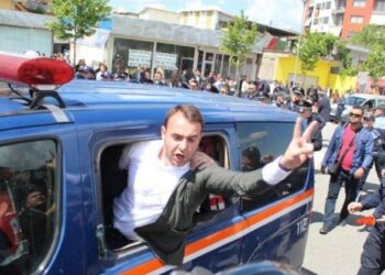 Rezerva për mitingjet e Berishës? Balliu: Opozita ka nevojë të bëjë protesta, jo për… 