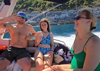 Sezoni turistik, kryeministri Rama ndan rrëfimet e pushuesve: Plazhe dhe mikpritje fantastike