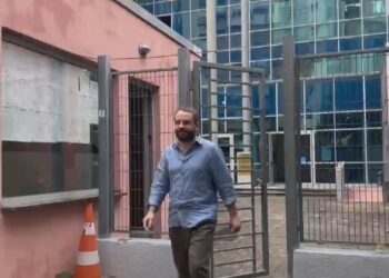 Arbër Veliaj sërish në SPAK, dorëzon dokumente për të mbështetur deklarimet e djeshme