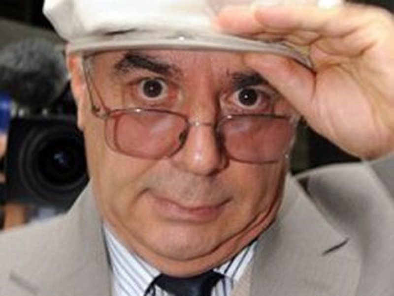 rinisin-kerkimet-ne-britani-per-ish-zyrtarin-e-shik-ut-ilir-kumbaro