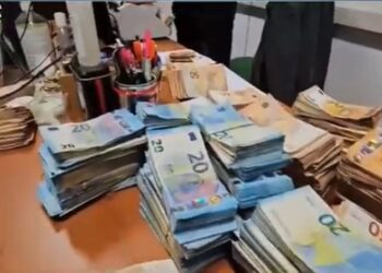 “Tornado” godet shqiptarin në Itali, i gjenden të fshehura 700 mijë euro cash
