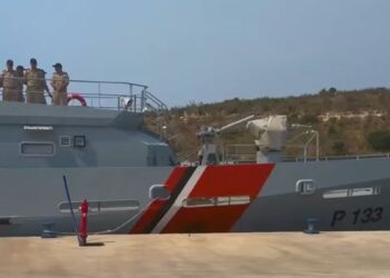 VIDEO | Anija shqiptare “Lissus” niset në misionin 6-mujor të NATO-s