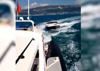 U nis nga Himara për Durrës, skafi pëson defekt në det, shpëtohen 3 persona