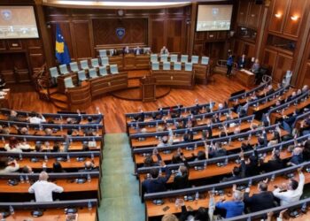 Kuvendi i Kosovës dështon të zgjedhë nënkryetarin serb, Basha shpall të “mbyllur” seancën konstituive