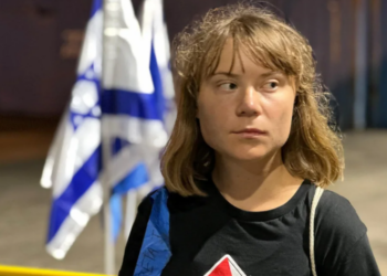 Izraeli planifikon të fusë Greta Thunberg dhe aktivistët që arrijnë në Gaza në një burg terroristësh