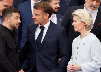 Macron dyshues në vullnetin e Putin për paqe, Von der Leyen: Rusia të kthejë fëmijët