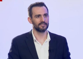 Lapaj pasi nuk hyri në parlament: Ndihem i tradhtuar nga Endri Shabani, ka ngrënë bukë tek shtëpia e nënës sime