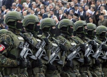 Serbia forcon ushtrinë me Izraelin, nënshkruan kontratë 1,63 mld dollarë për teknologji ushtarake të avancuara