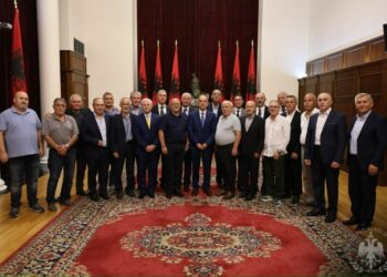 Begaj nderon luftëtarët e parë të çlirimit të Kosovës: Veprat tuaja do të mbeten të paharruara
