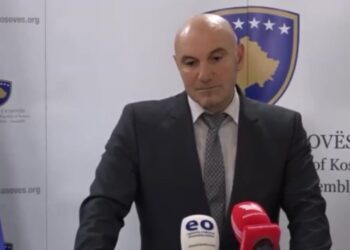 Dhunohet deputeti i Kosovës së bashku me gruan dhe vajzën e mitur, përfundojnë në spital! Arrestohet autori