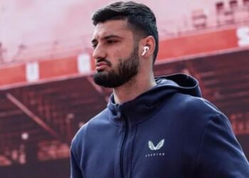 Broja kthehet të martën! Trajneri Parker jep lajmin e mirë për sulmuesin shqiptar
